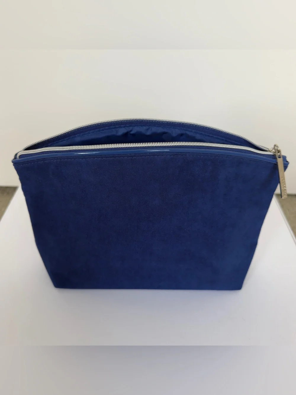 Lancôme Brand New Cosmetic Pouch with Zipper. New, never used.